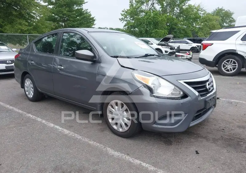 2018 Nissan VERSA фото