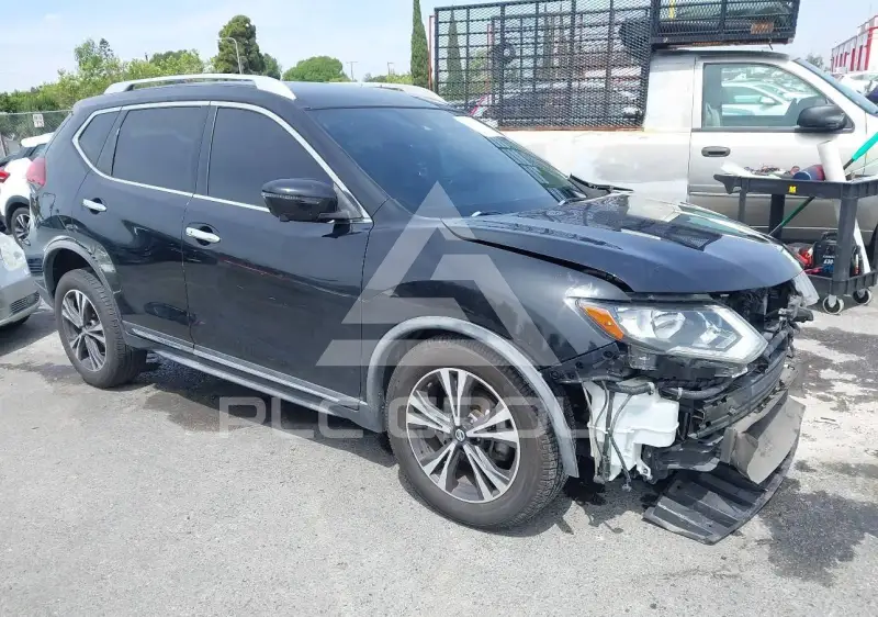 2018 Nissan ROGUE photo