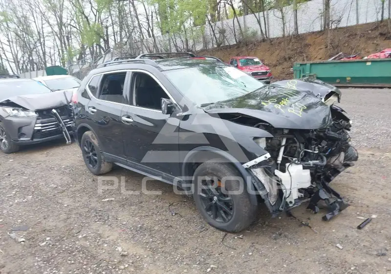 2018 Nissan ROGUE photo