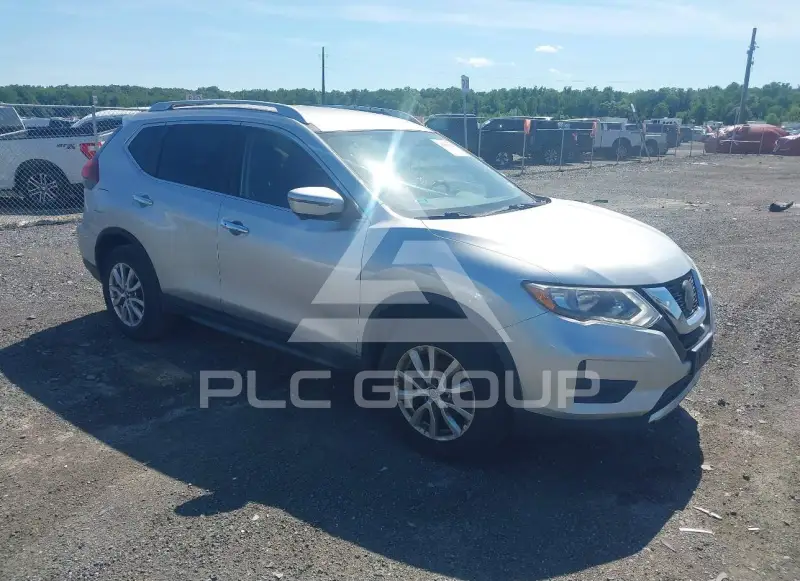 2018 Nissan ROGUE photo