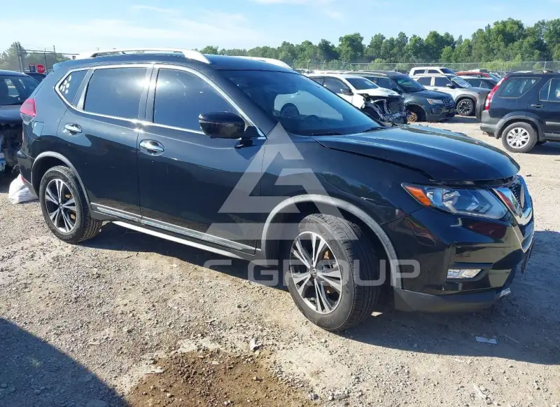 2018 Nissan ROGUE photo