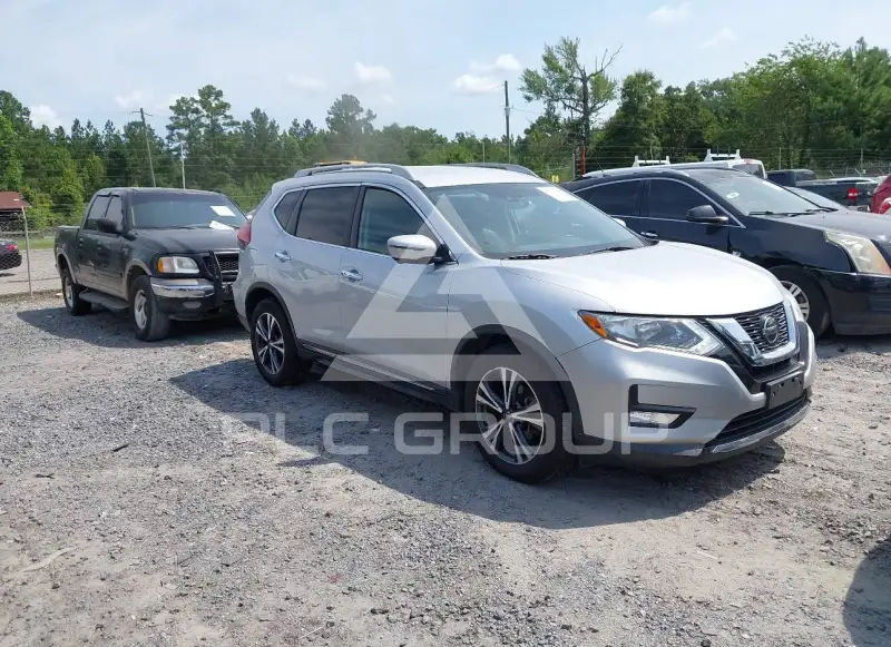 2018 Nissan ROGUE photo