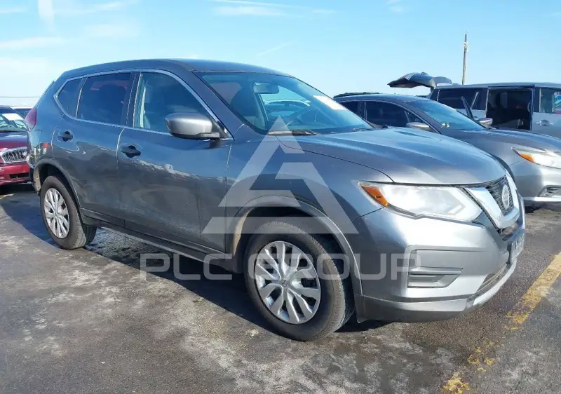 2018 Nissan ROGUE photo