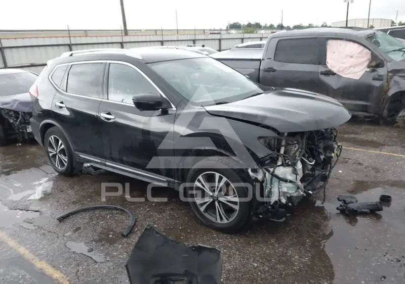 2018 Nissan ROGUE photo