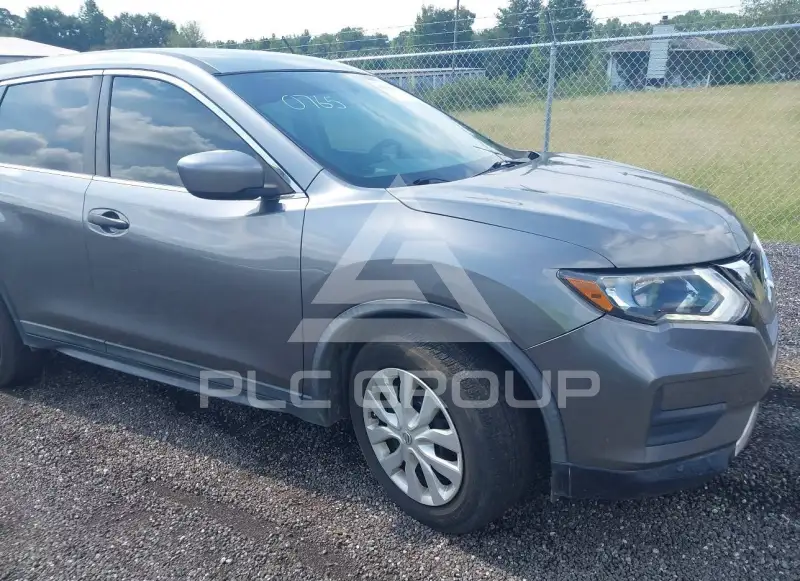 2018 Nissan ROGUE photo