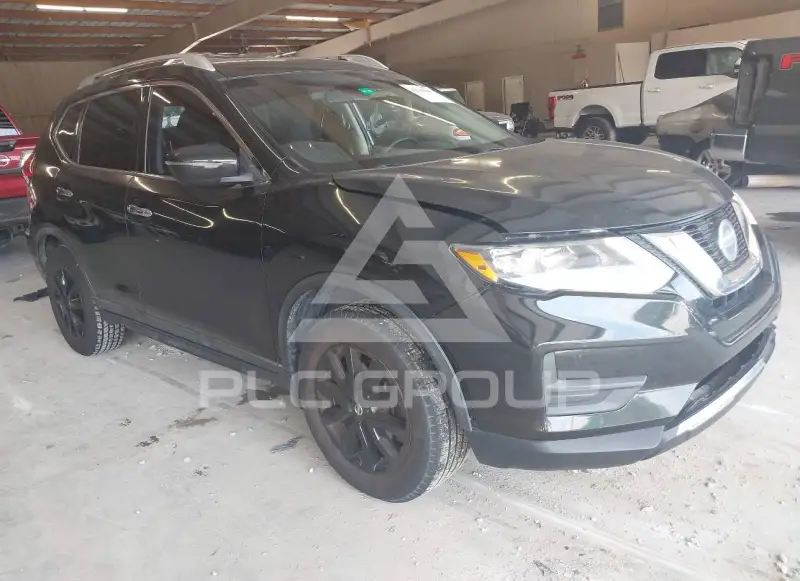 2018 Nissan ROGUE photo
