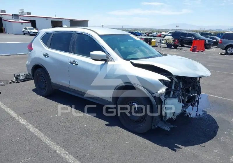 2018 Nissan ROGUE photo