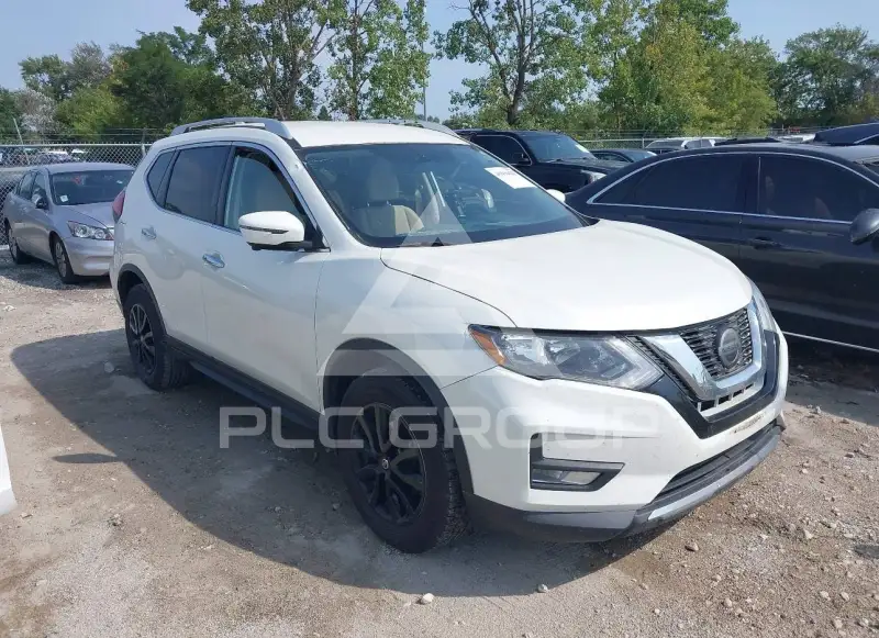 2018 Nissan ROGUE photo