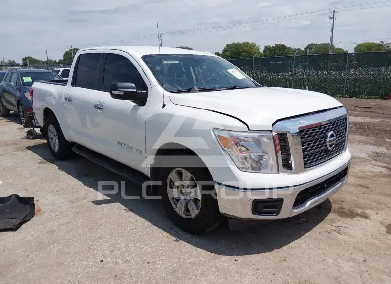 2018 Nissan TITAN photo