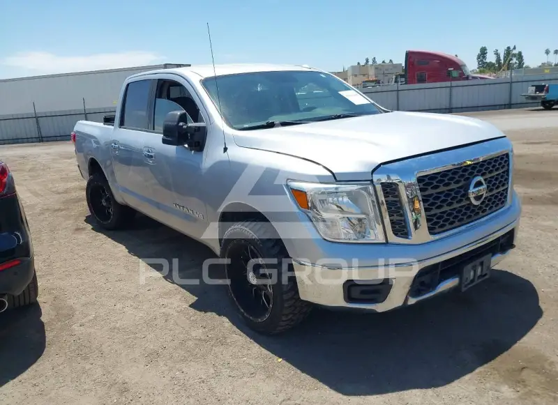 2018 Nissan TITAN фото