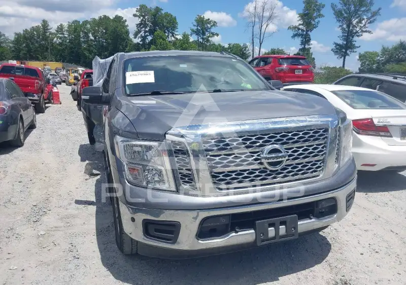 2018 Nissan TITAN фото
