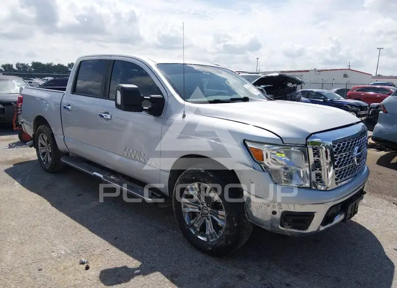 2018 Nissan TITAN фото