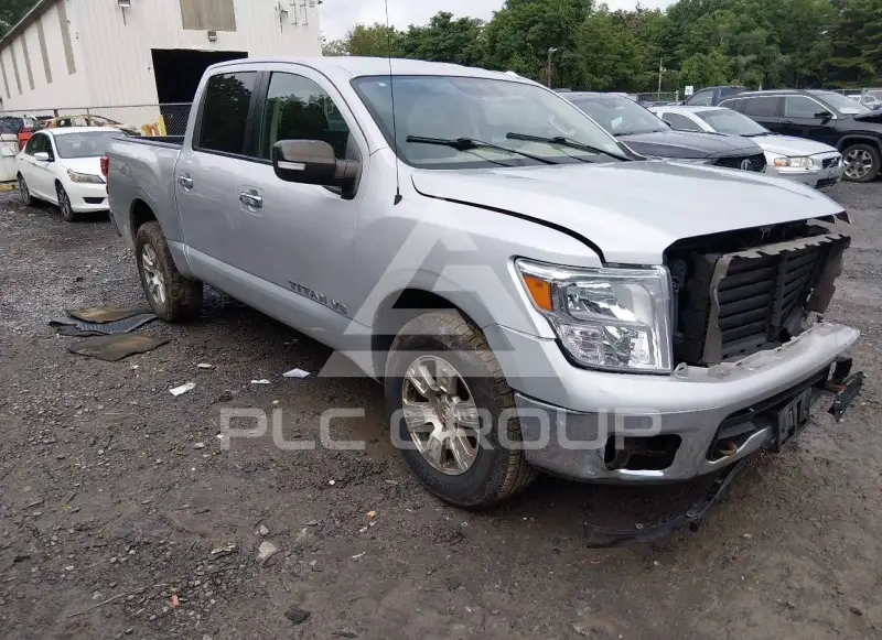 2018 Nissan TITAN photo