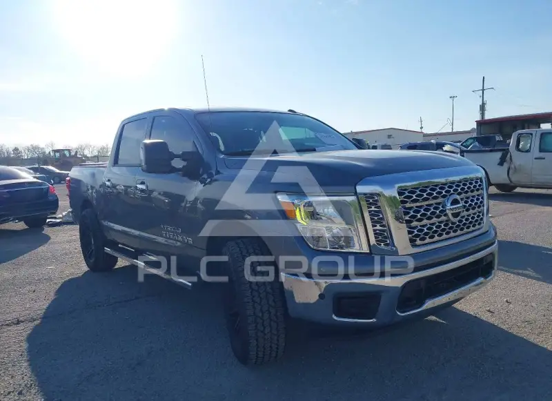 2018 Nissan TITAN фото