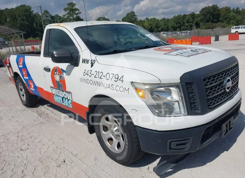 2018 Nissan TITAN фото