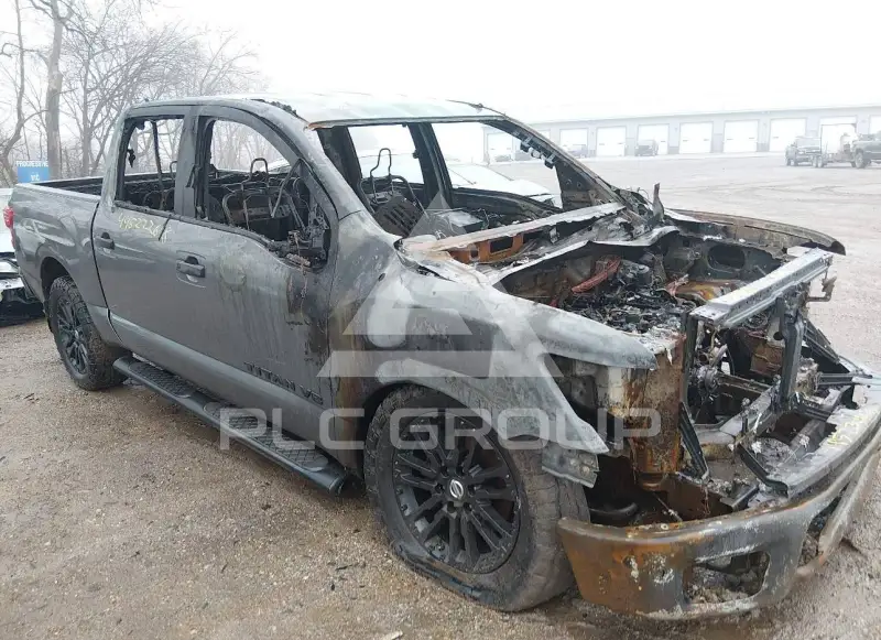 2018 Nissan TITAN фото