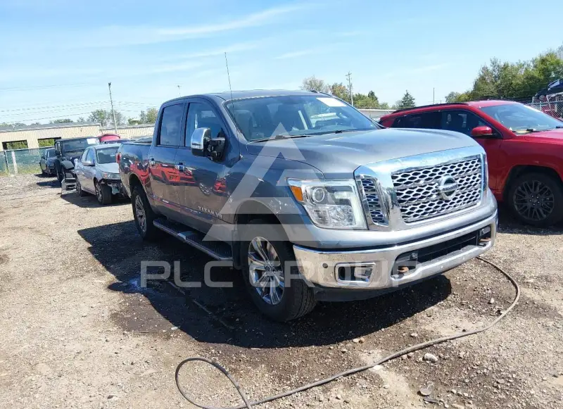 2018 Nissan TITAN фото