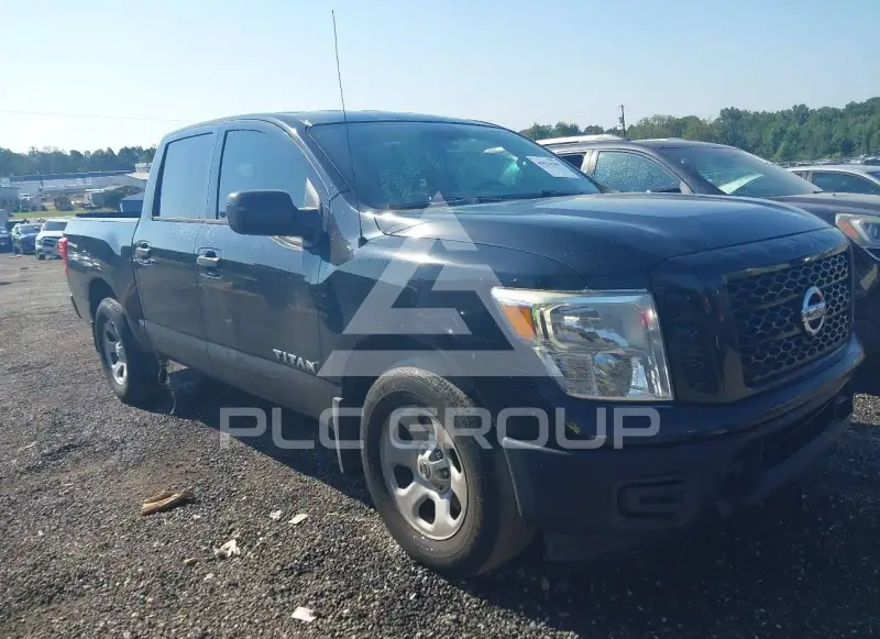 2018 Nissan TITAN photo