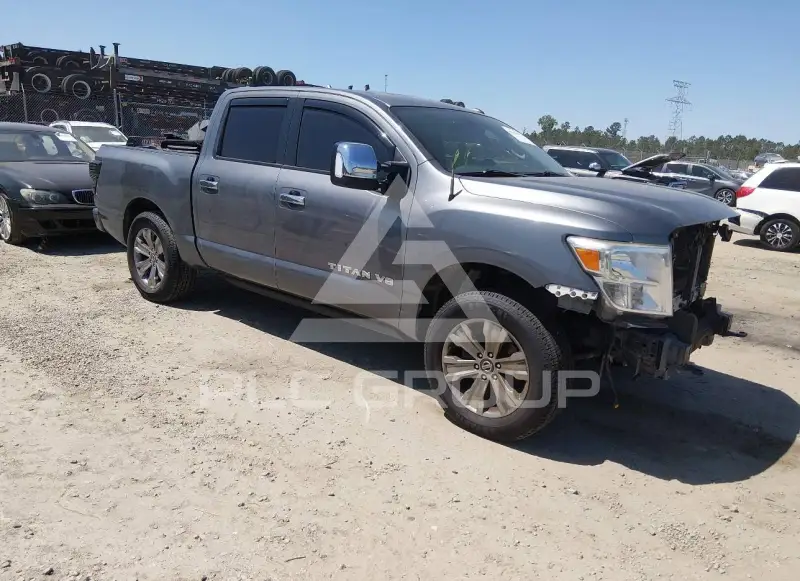 2018 Nissan TITAN фото