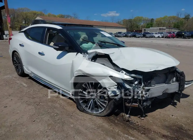 2018 Nissan MAXIMA photo