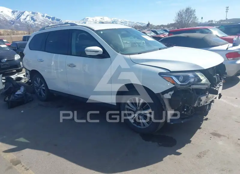 2018 Nissan PATHFINDER photo