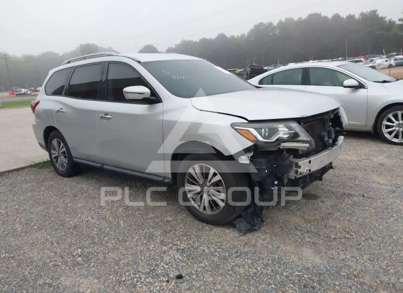 2018 Nissan PATHFINDER photo