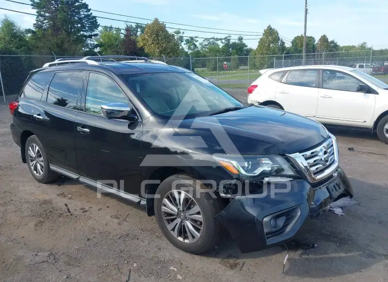 2018 Nissan PATHFINDER photo