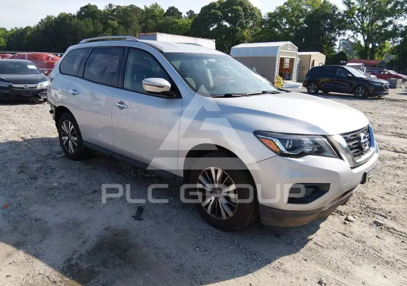 2018 Nissan PATHFINDER photo