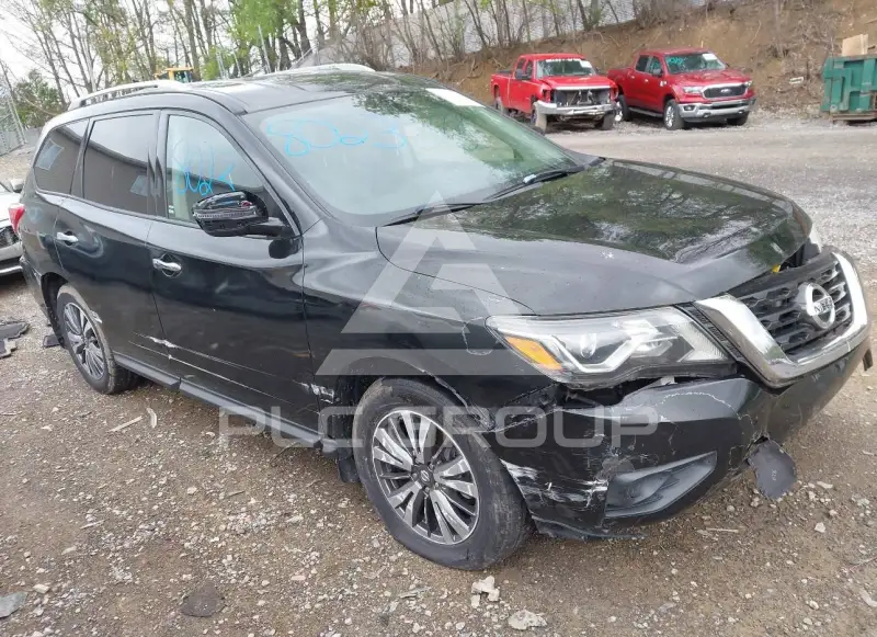 2018 Nissan PATHFINDER photo