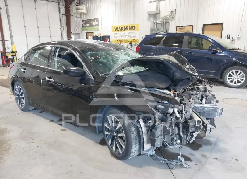 2018 Nissan ALTIMA photo