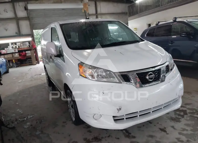 2018 Nissan NV 200 фото