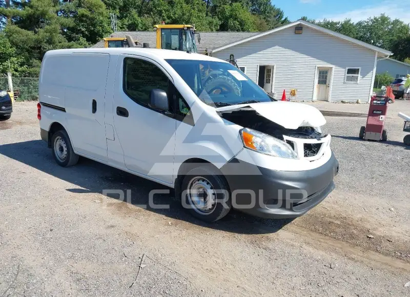 2018 Nissan NV 200 photo