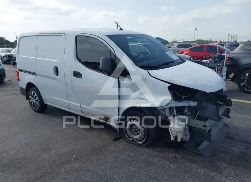 2018 Nissan NV 200 photo