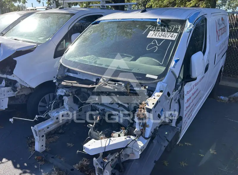 2018 Nissan NV 200 photo