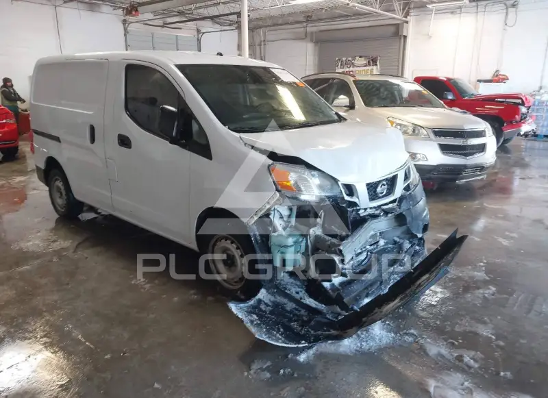 2018 Nissan NV 200 фото
