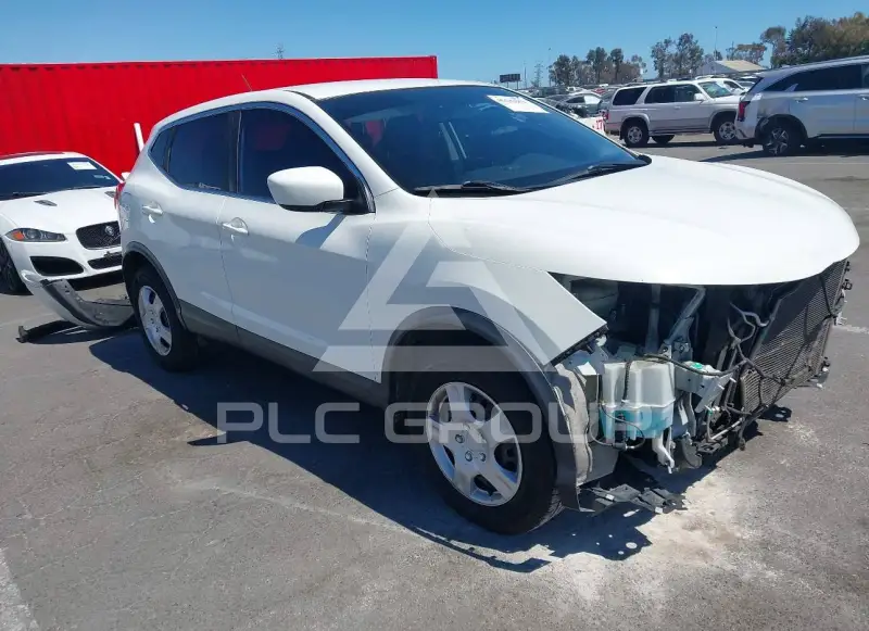 2018 Nissan ROGUE photo