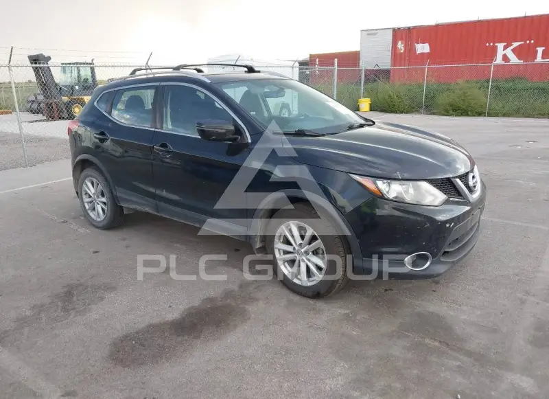 2018 Nissan ROGUE photo