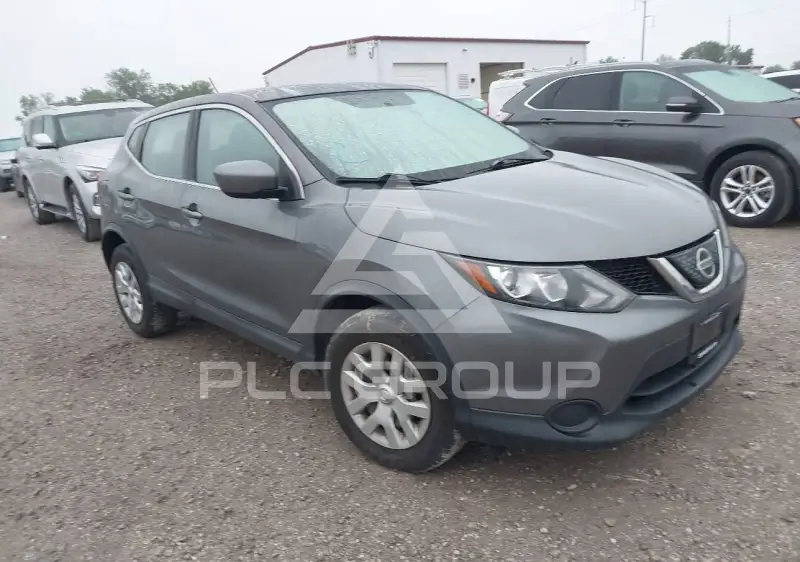2018 Nissan ROGUE photo