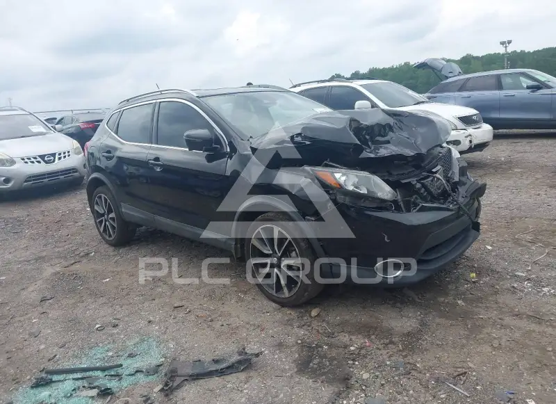 2018 Nissan ROGUE photo