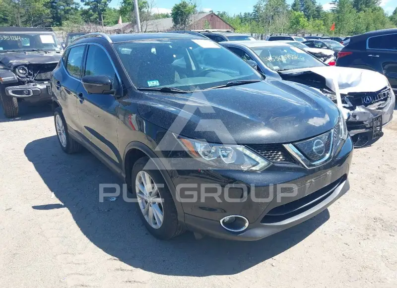 2018 Nissan ROGUE photo