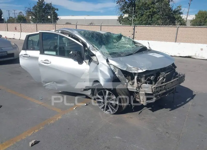 2018 Nissan VERSA фото