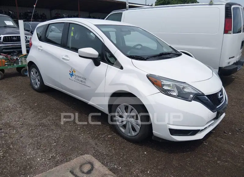 2018 Nissan VERSA фото
