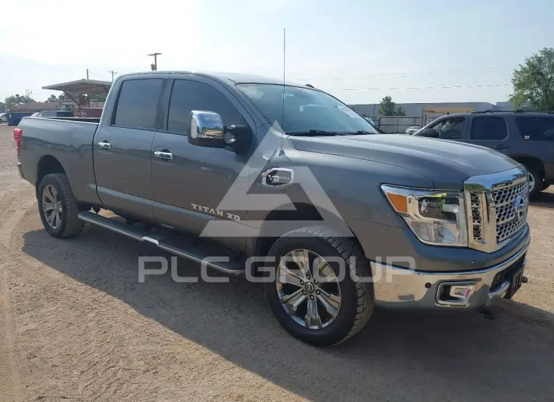 2018 Nissan TITAN фото