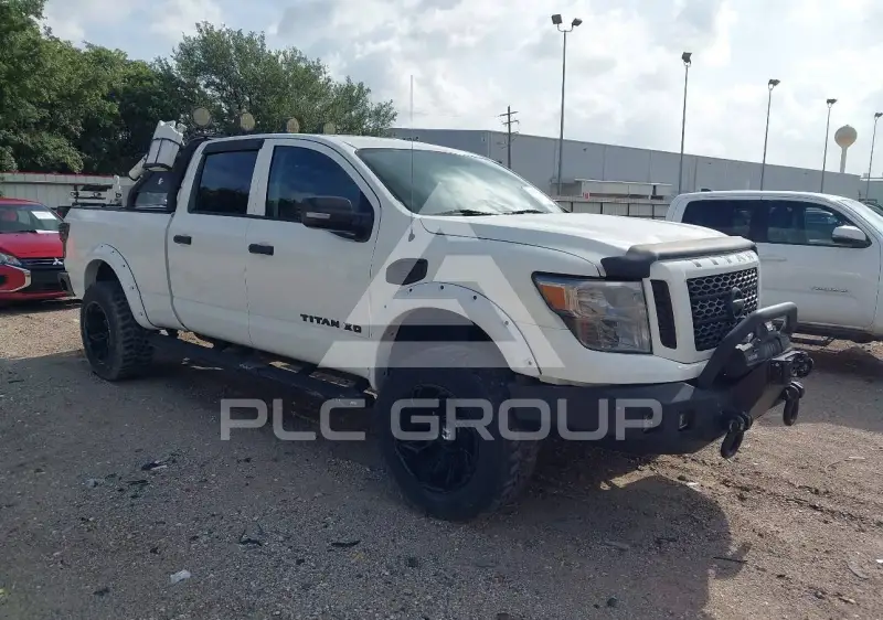 2018 Nissan TITAN фото