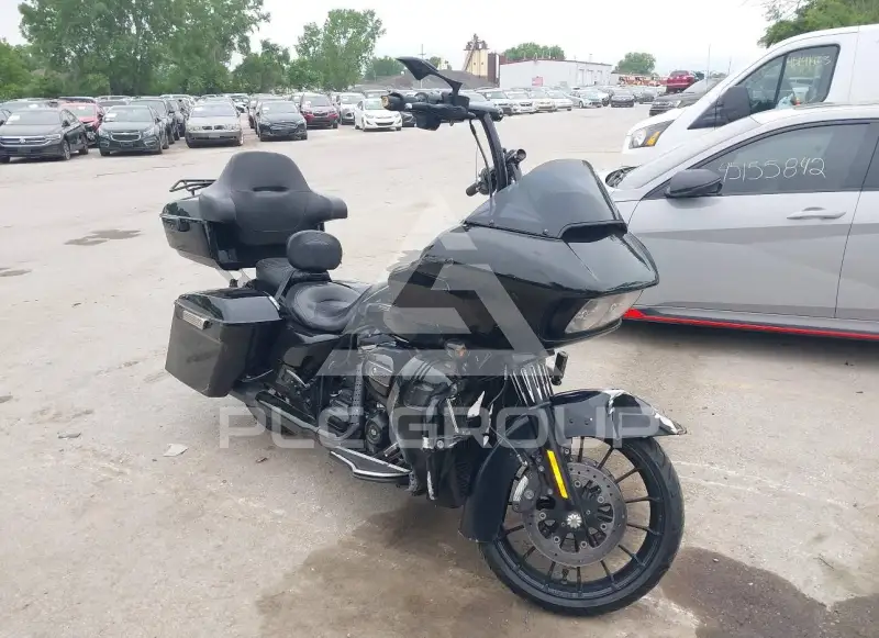 2018 Harley-Davidson FLTRX фото