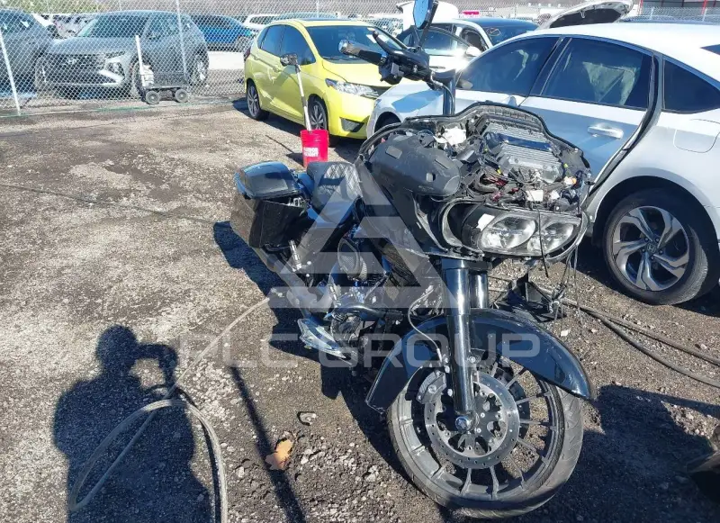 2018 Harley-Davidson FLTRX фото