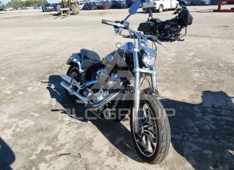 2018 Harley-Davidson FXLR photo