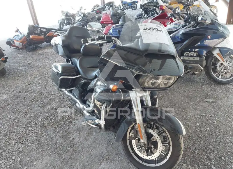 2018 Harley-Davidson FLTRU photo