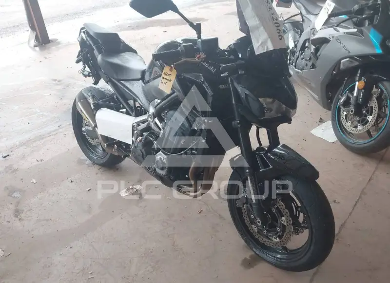 2018 Kawasaki ZR900 фото