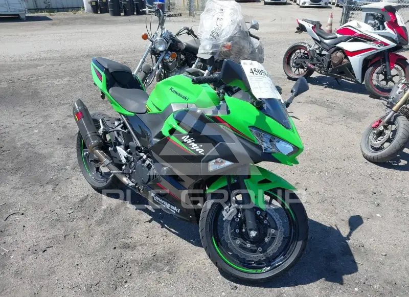 2018 Kawasaki EX400 фото